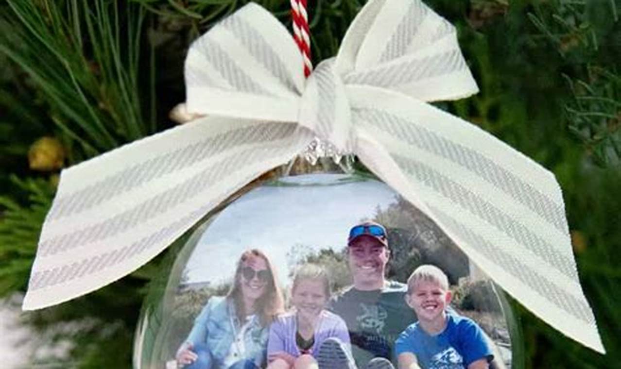 Easy Picture Ornaments DIY: Craft Holiday Memories! The DIY Hub: Creative Crafts, Repairs & Life Hacks Easy Picture Ornaments DIY: Craft Holiday Memories! | The DIY Hub: Creative Crafts, Repairs & Life Hacks