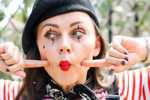 Easy DIY Mime Costume: Craft Your Own Look! The DIY Hub: Creative Crafts, Repairs & Life Hacks Easy DIY Mime Costume: Craft Your Own Look! | The DIY Hub: Creative Crafts, Repairs & Life Hacks