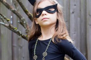 Purr-fect Cat Woman Costume DIY: Ideas & Tutorials The DIY Hub: Creative Crafts, Repairs & Life Hacks Purr-fect Cat Woman Costume DIY: Ideas & Tutorials | The DIY Hub: Creative Crafts, Repairs & Life Hacks