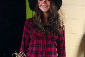 Easy DIY Scarecrow Costume Ideas: A Fall Costume Guide The DIY Hub: Creative Crafts, Repairs & Life Hacks Easy DIY Scarecrow Costume Ideas: A Fall Costume Guide | The DIY Hub: Creative Crafts, Repairs & Life Hacks